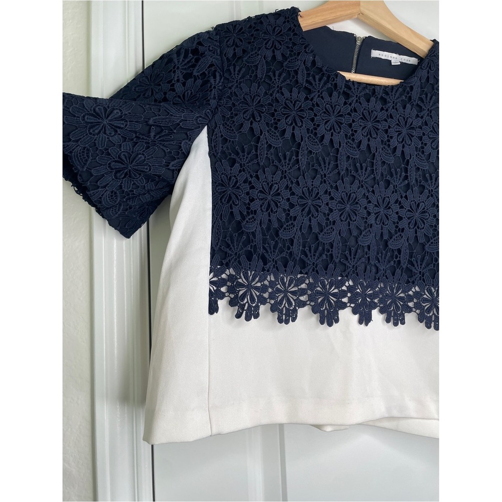 Women's Navy Blue Floral Lace White Layered Short Sleeve Top Office Classy Large - Picture 4 of 7